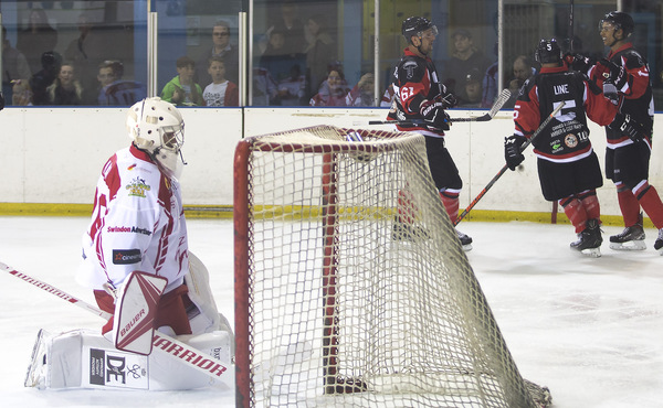SNAPPED: Swindon Wildcats win opening game of the season
