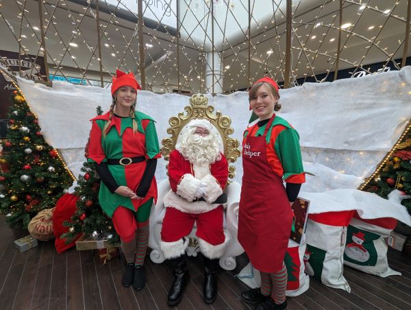 THERES A HO-HO-WHOLE LOT GOING ON AT THE BRUNEL THIS CHRISTMAS