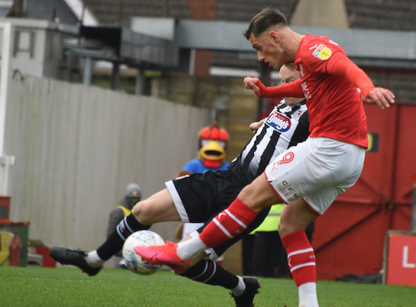 swindon town grimsby town match report