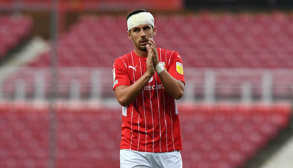 Mathieu Baudry signs one-year extension at Swindon Town