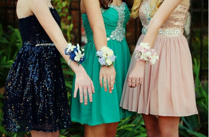 The Right Colour Pallet for Your Prom Dress