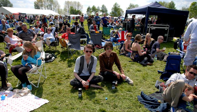 Snapped: Lechlade Festival