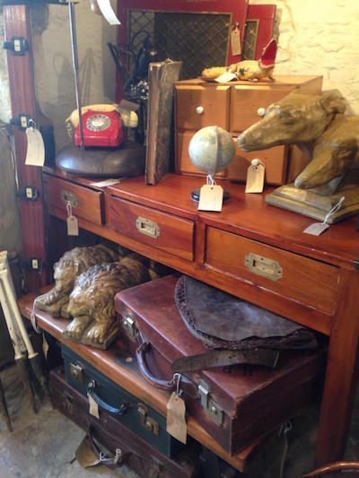 Lechlade Antiques, Curios & Lighting