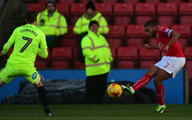 Charlton Athletic offer contract to Swindon Town captain Nathan Thompson
