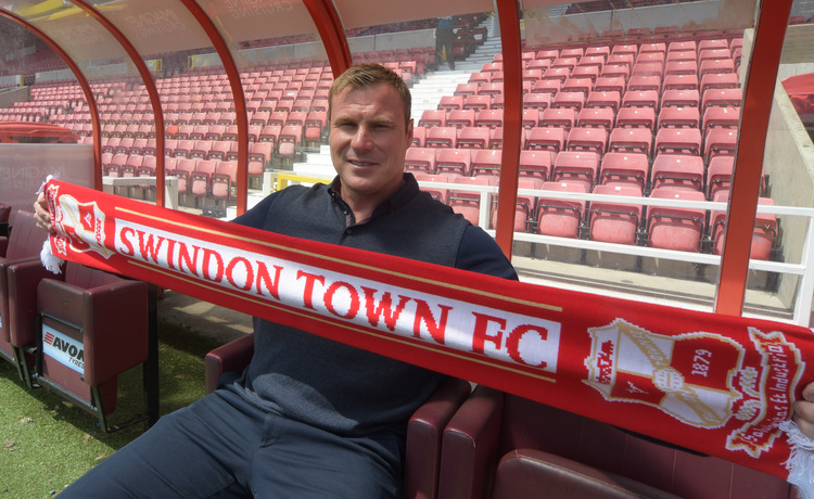 Swindon Town's David Flitcroft is keeping his formation options open