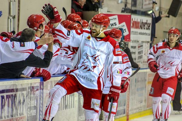 Sam Bullas signs new deal with Swindon Wildcats