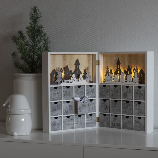 LIGHTING BUG'S PRODUCT OF THE MONTH: Wooden Advent Calendar November 2022