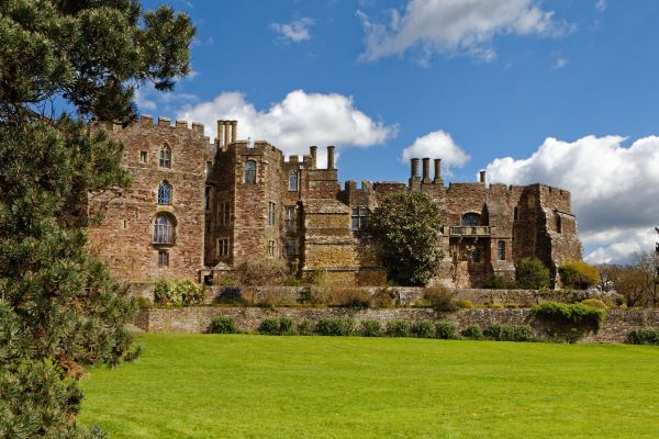 Win 2 FREE Tickets to A Star Is Born Outdoor Cinema Screening at Berkeley Castle
