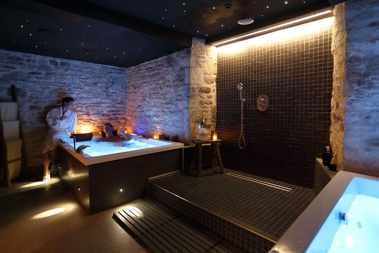 The Vaulted Spa at Kings Head Hotel Cirencester