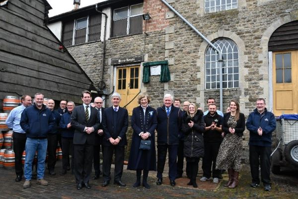 High Sheriff of Wiltshire visits Arkell’s Brewery to celebrate their remarkable anniversary milestone
