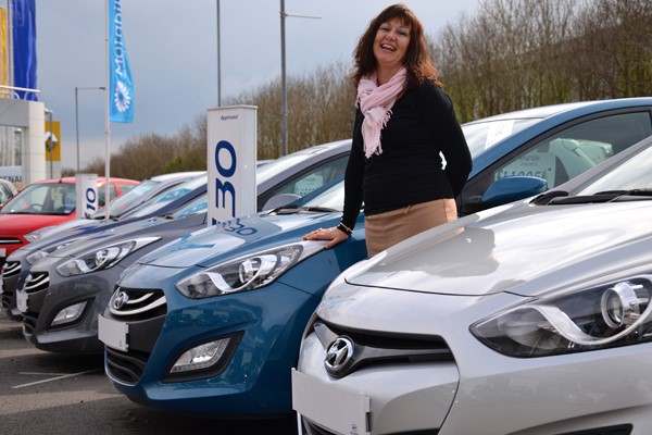 Pebley Beach’s Fleet Sales Executive is UK’s First Hyundai Business Professional