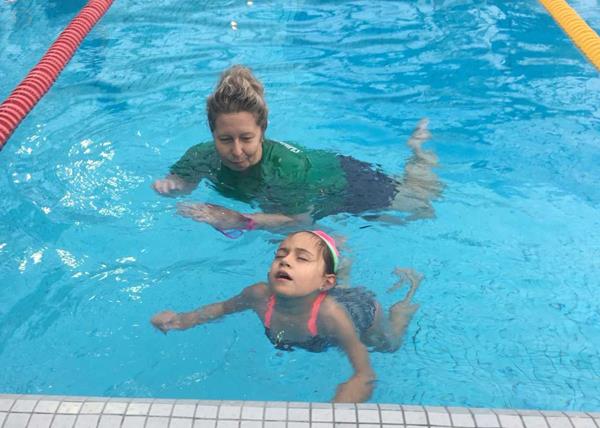 Level Water Swimming Lessons a Success in Swindon