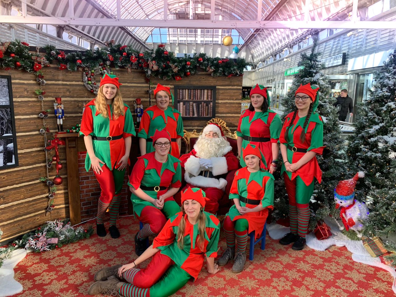 Santa kicks off Christmas at The Brunel Shopping Centre