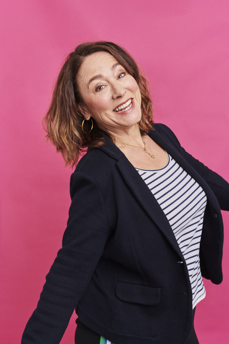 Comedy performer Arabella Weir asks Swindon 'Does My Mum Loom Big In This?’