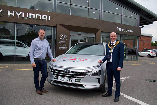 Swindon's Mayor gets Behind the Wheel of Hydrogen-Fuelled Nexo from Pebley Beach
