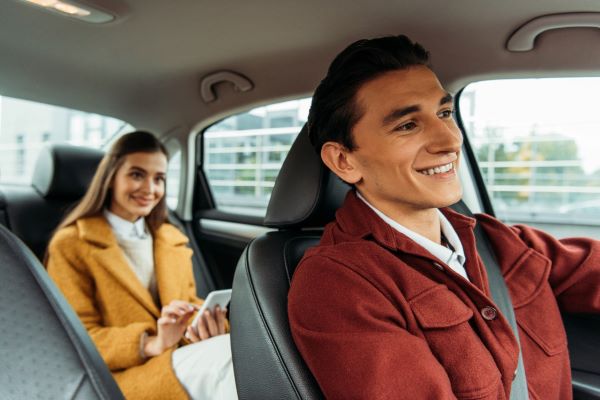 Five Reasons Why Choosing a Taxi Service in Swindon is the Smart Choice for your Next Trip