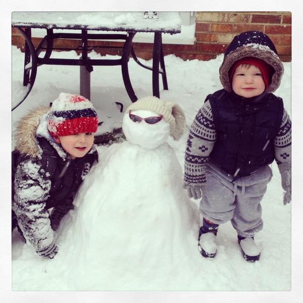 Fred and Cooper built a mean snowman - @GossipGirlSmith