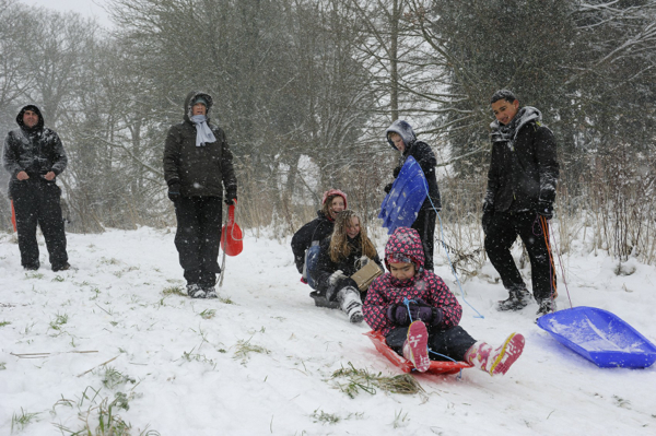 Photographer @PhotoPeteD's sledging action shot