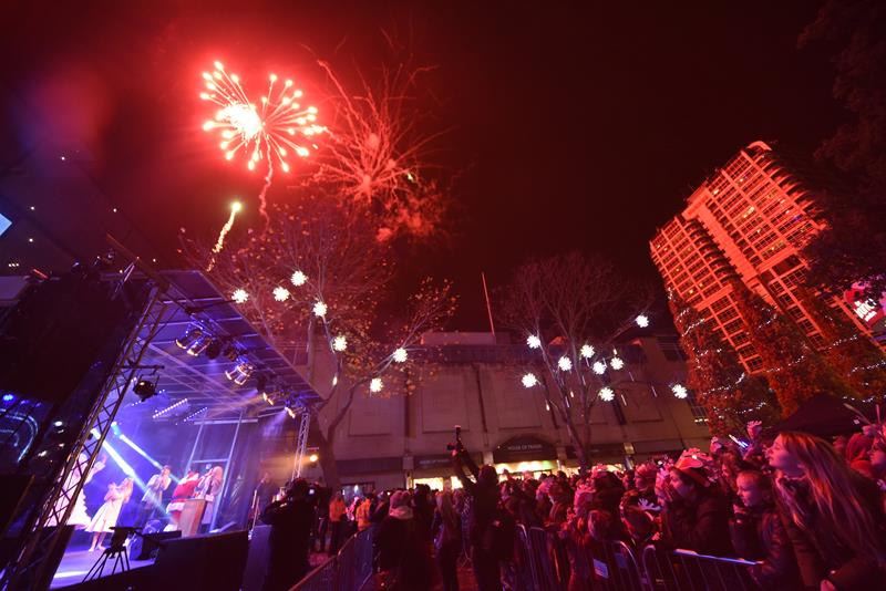 Snapped InSwindon's Christmas Lights SwitchOn