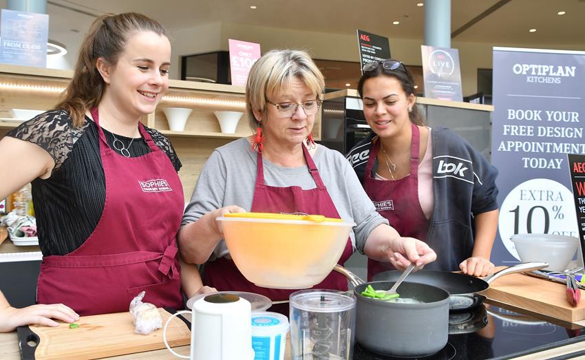 Snapped: Swindon Designer Outlet Food Festival