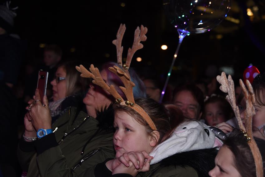 SNAPPED Swindon Town Centre Christmas Lights SwitchOn 2018