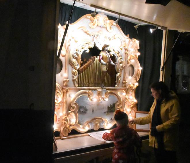 Snapped Royal Wootton Bassett Christmas Light Switch On 2018