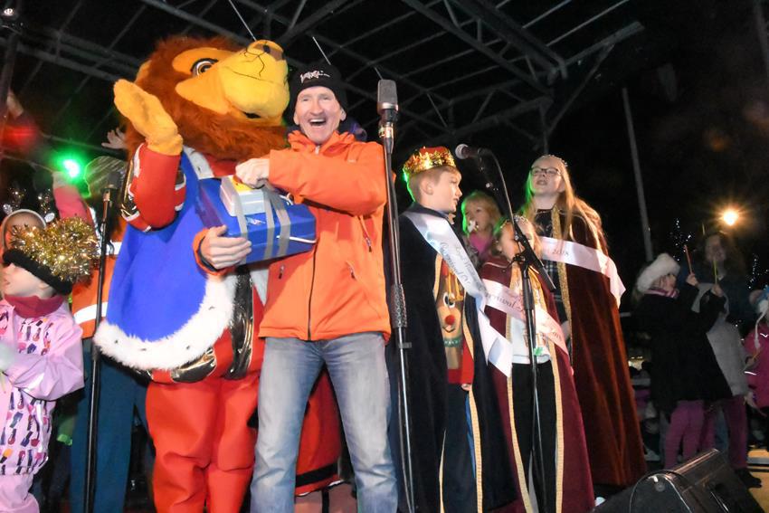 Snapped Royal Wootton Bassett Christmas Light Switch On 2018