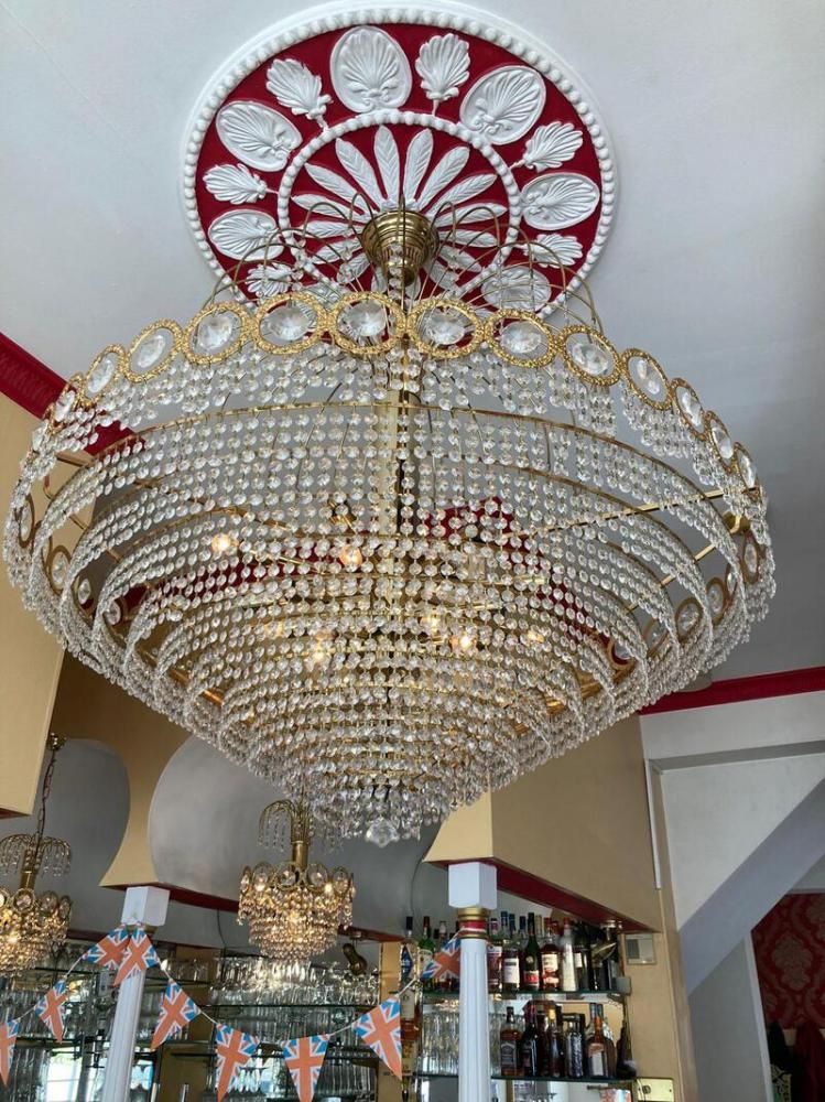 SNAPPED Jewel in the Crown's Swindon House Charity Event