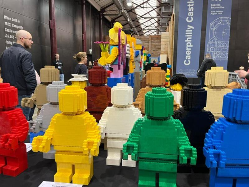SNAPPED: The Great Western Brick Show