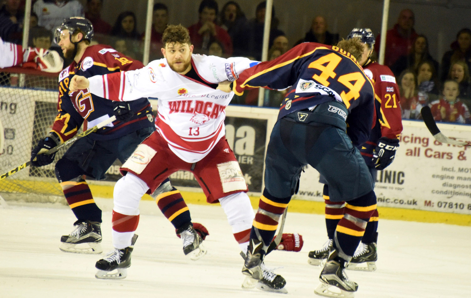 Bullas signs new deal with Swindon Wildcats