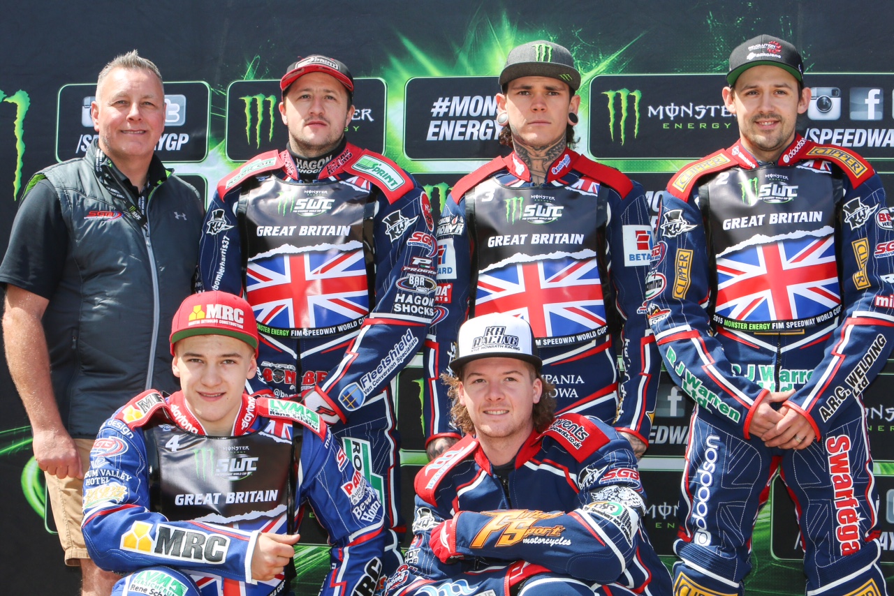 Rossiter names his 10 man GB speedway squad
