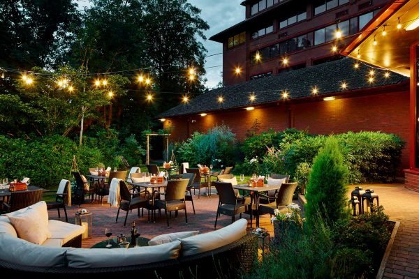 Client Image: Delta Hotel Al Fresco
