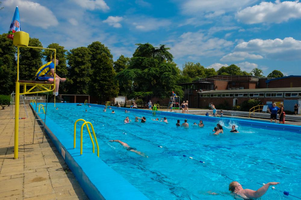 Open Air Swimming Pools near me in Swindon